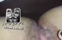 المشاغب الفرخ في سن المراهقة يأخذ الديك ضخمة ويبتلع cumload.